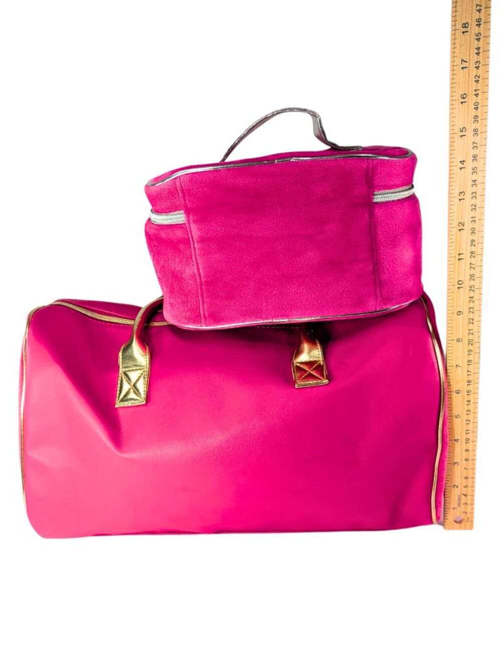 Juicy Couture Hot Pink 2-Piece Travel Gym Overnight Duffel Velour Cosmetic Bag - Picture 4 of 11